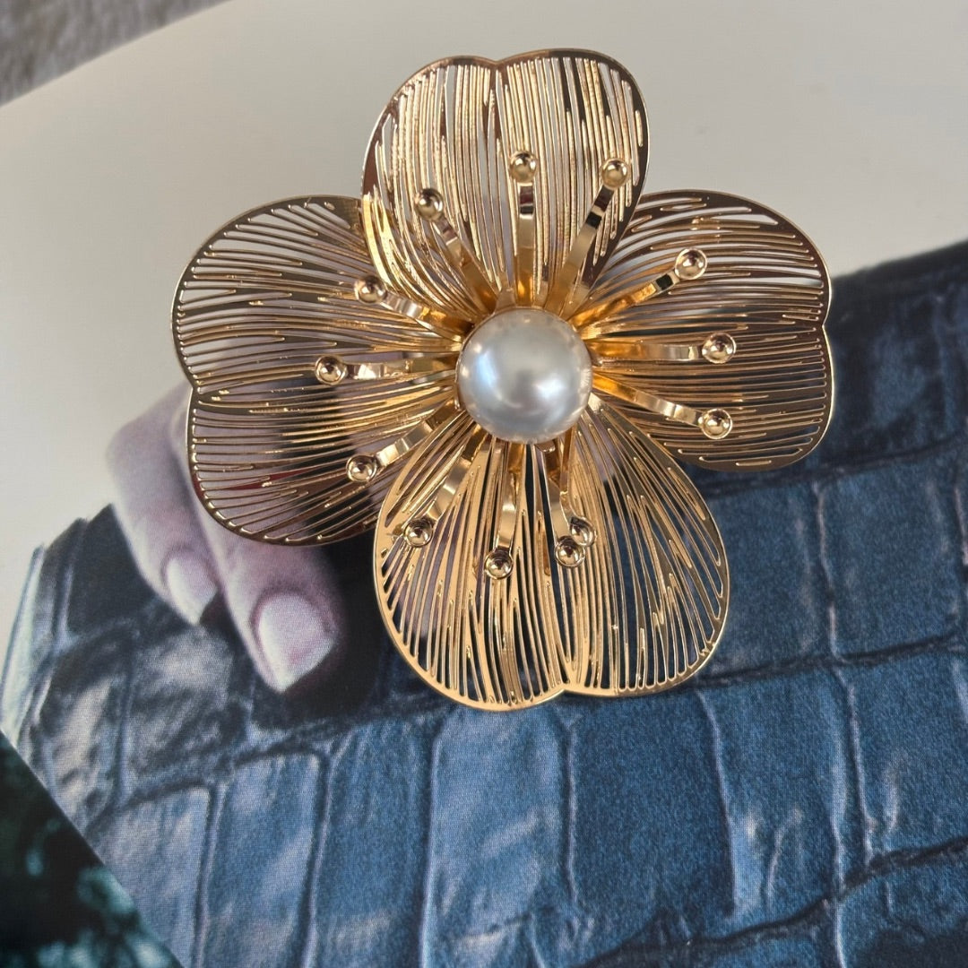 GOLDEN BLOSSOM PEARL RING