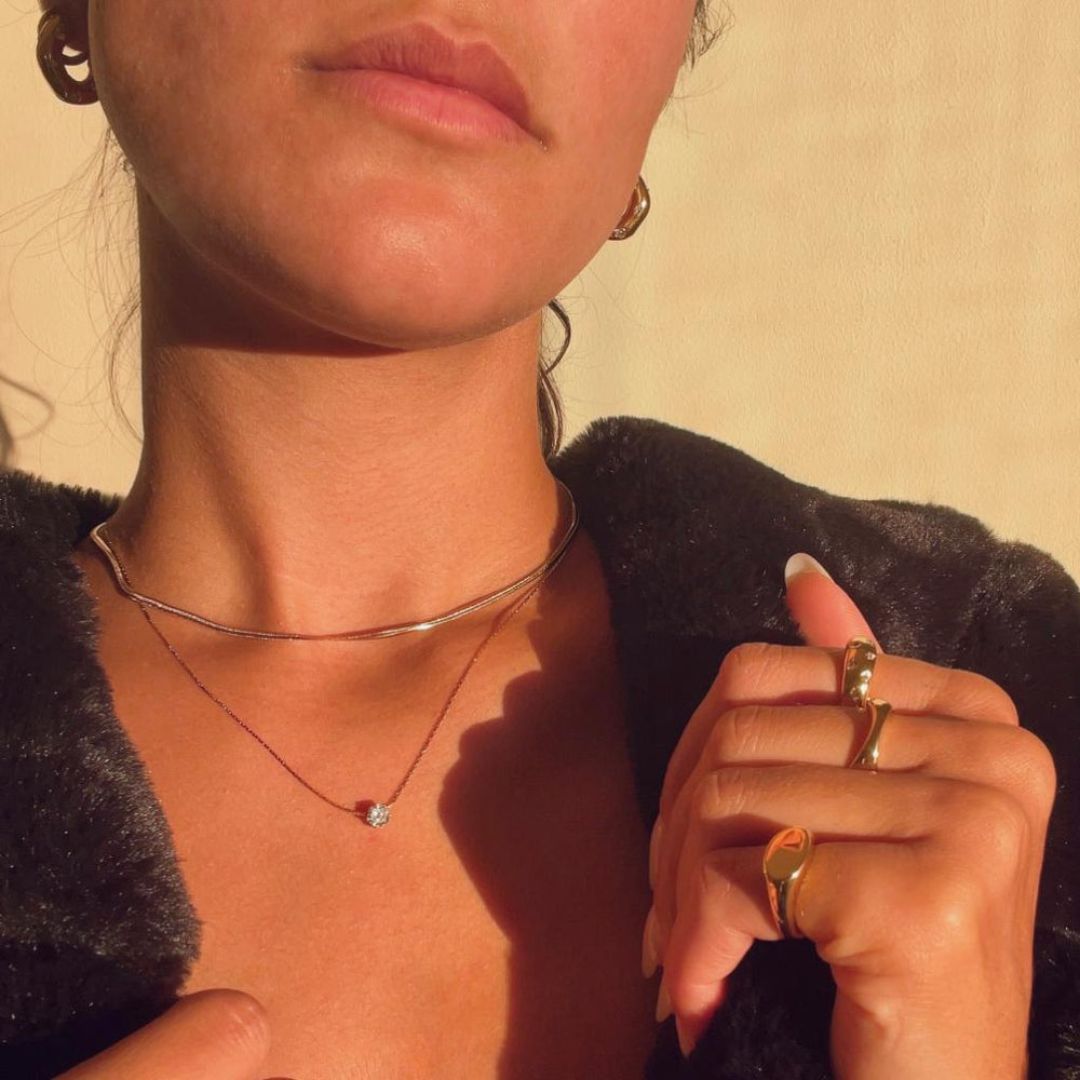 GOLDEN OVAL SIGNET RING