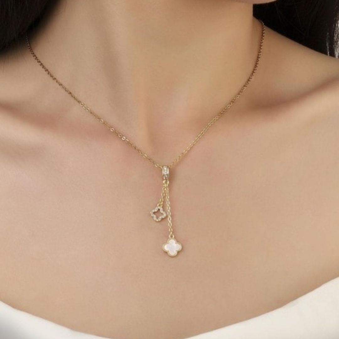 PEARL CLOVER CHARM NECKLACE