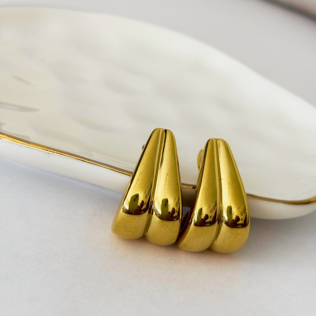 GOLDEN PETAL DROPS EARRINGS