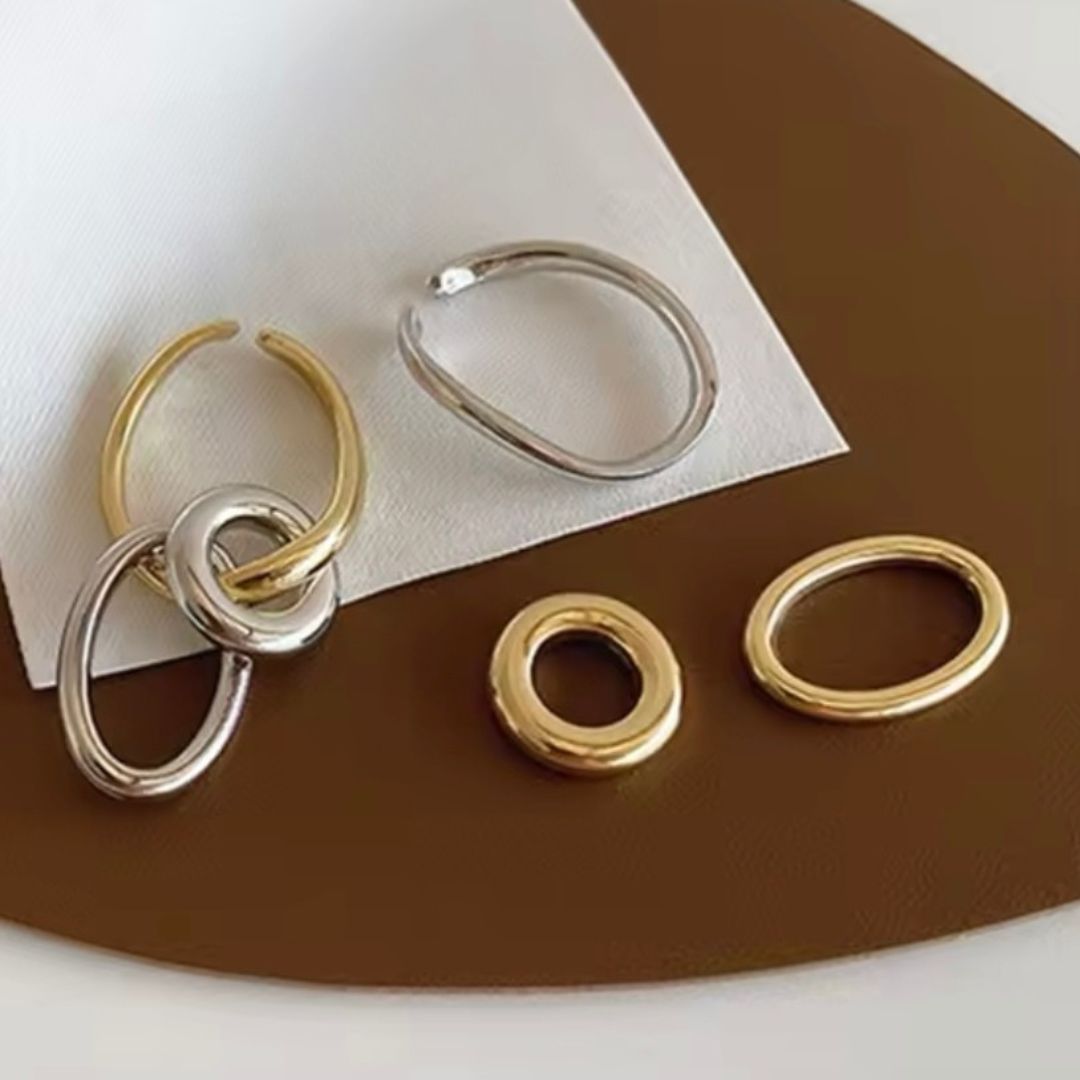 INFINITY CIRCLE EAR-CUFF