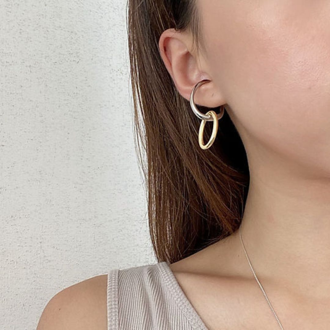 INFINITY CIRCLE EAR-CUFF