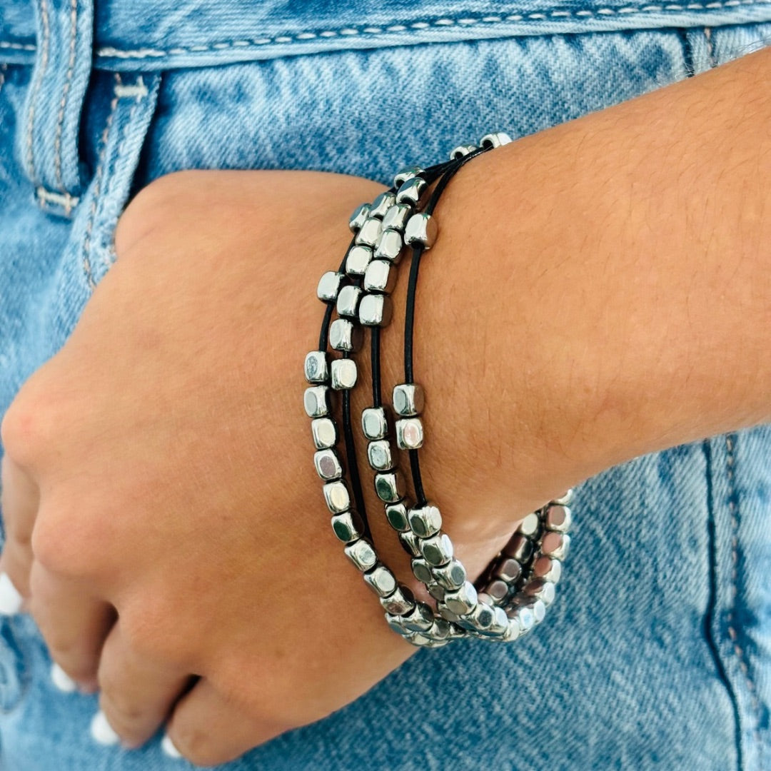 LUNAR GLEAM BRACELET