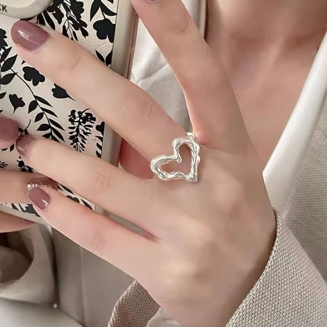 ETHEREAL HEART RING