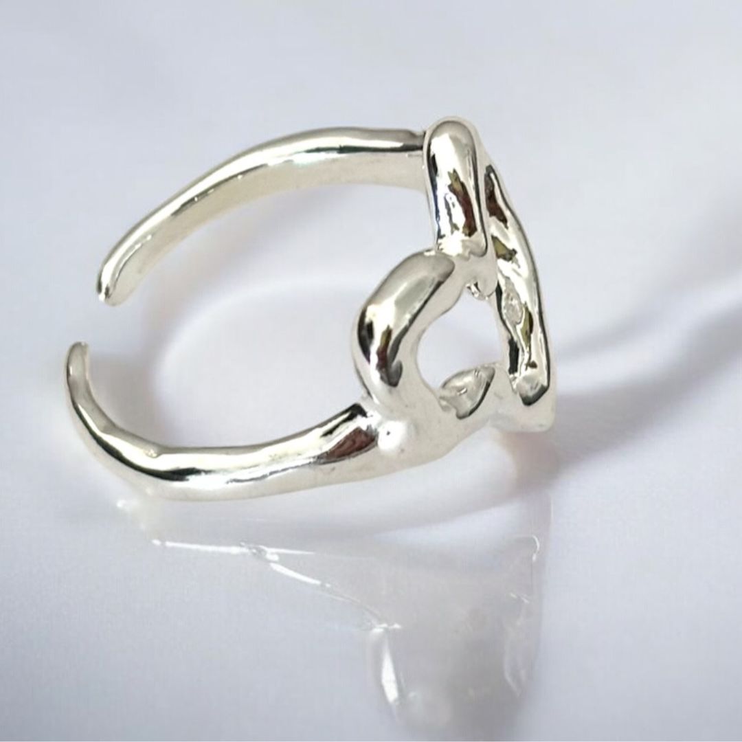 ETHEREAL HEART RING