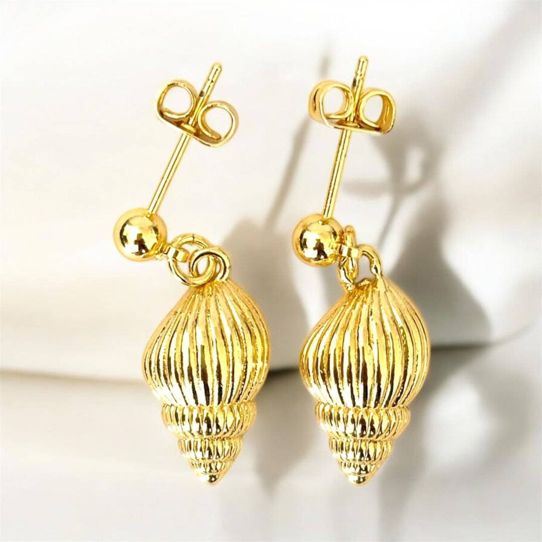 GOLDEN SHELL CHARM STUDS EARRINGS