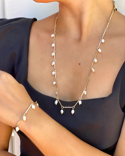 GRACE FRESHWATER PEARL BRACELET