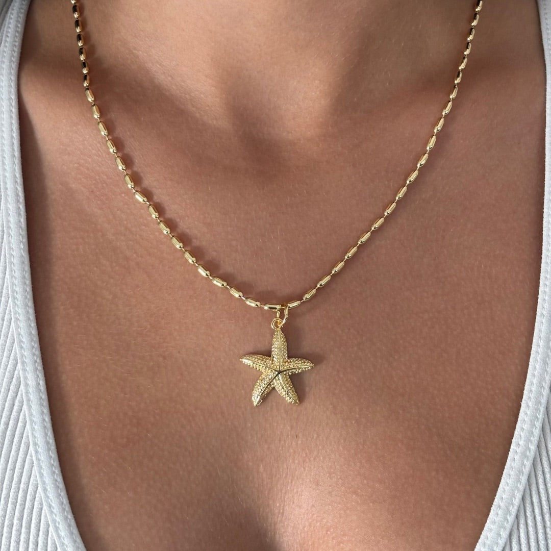GOLDEN STARFISH NECKLACE