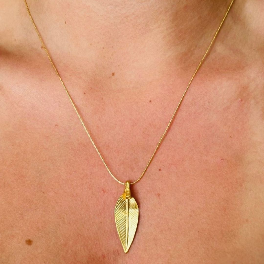 ANALA LEAF NECKLACE