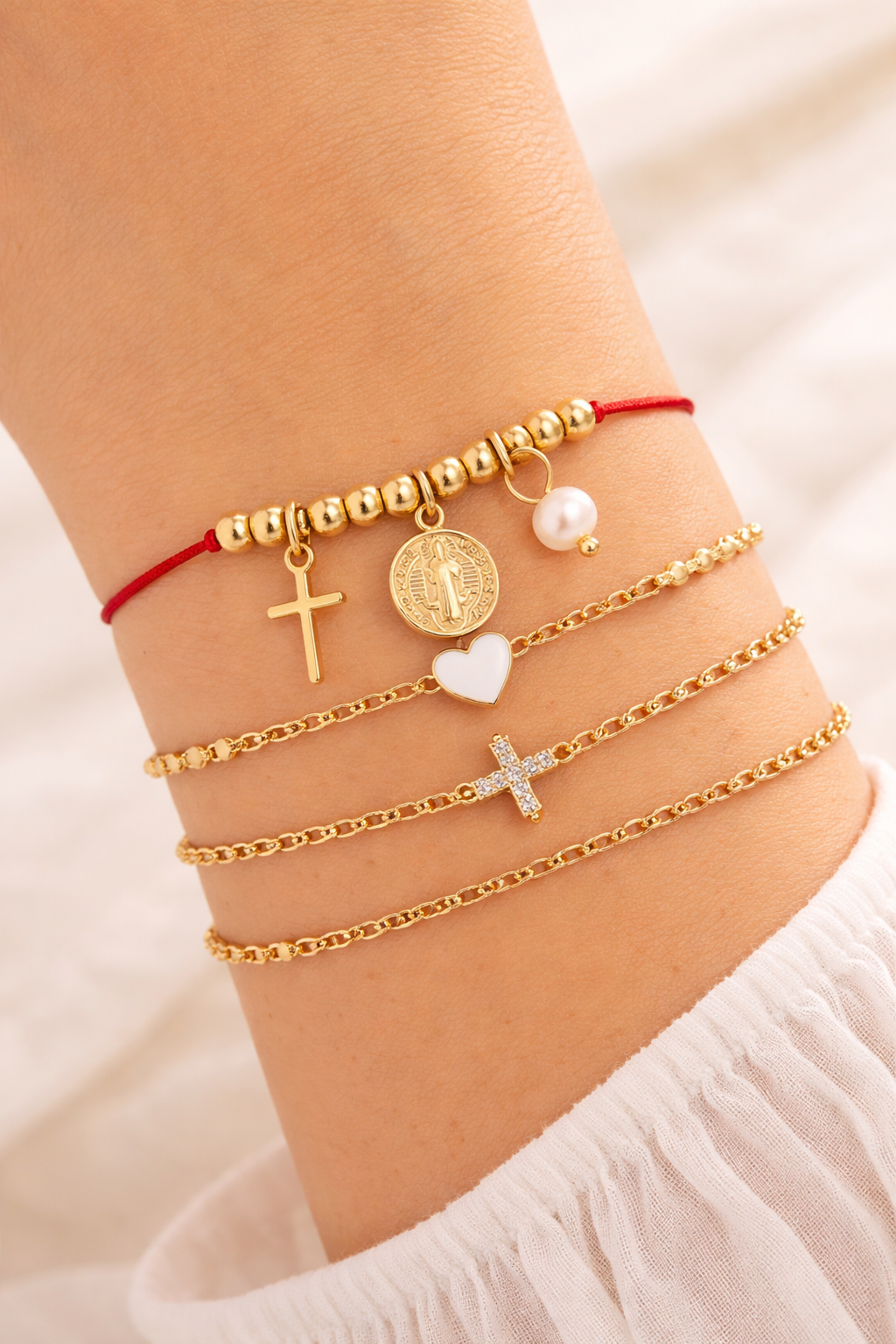 RED STRING FAITH CHARM