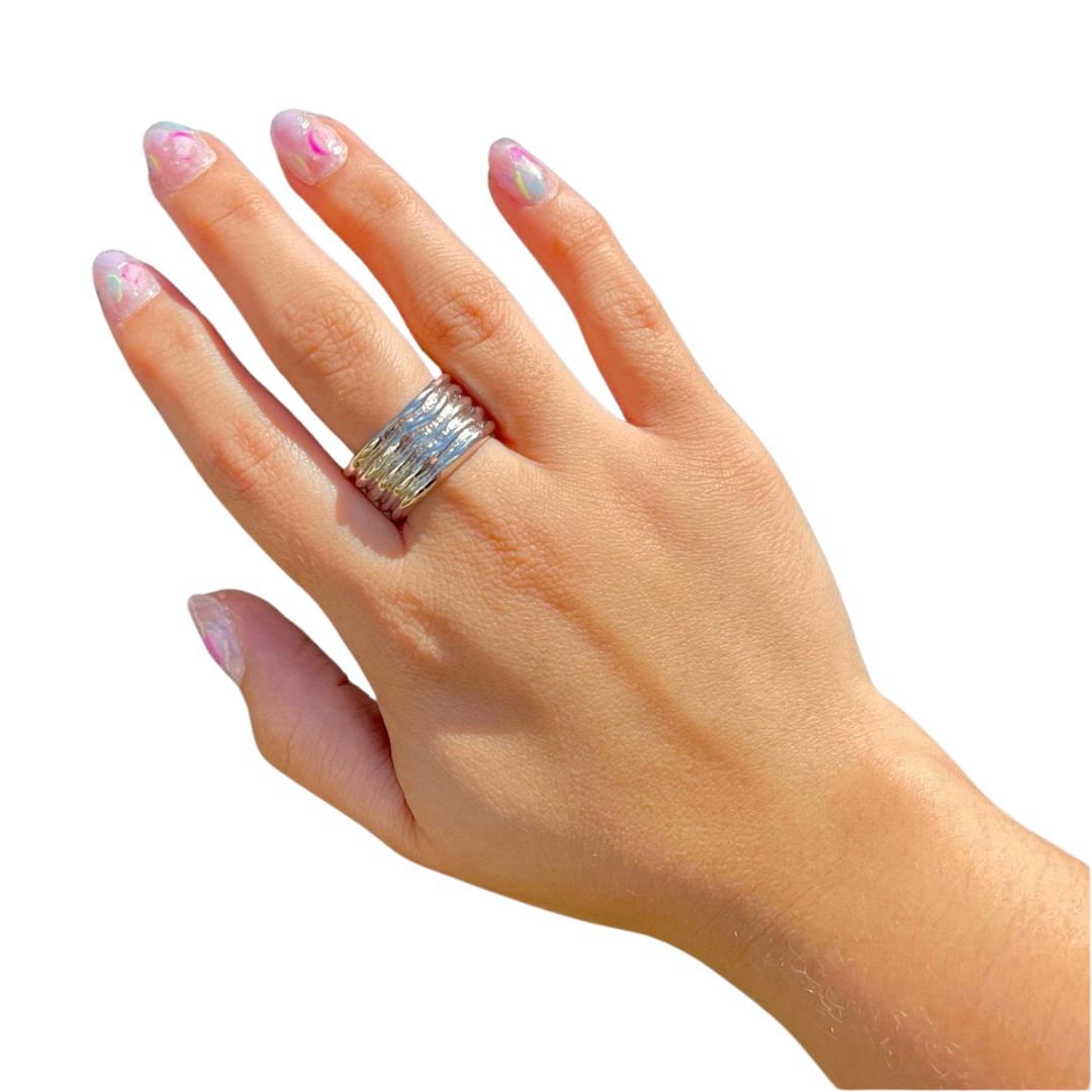 WHISPERING WAVES RING