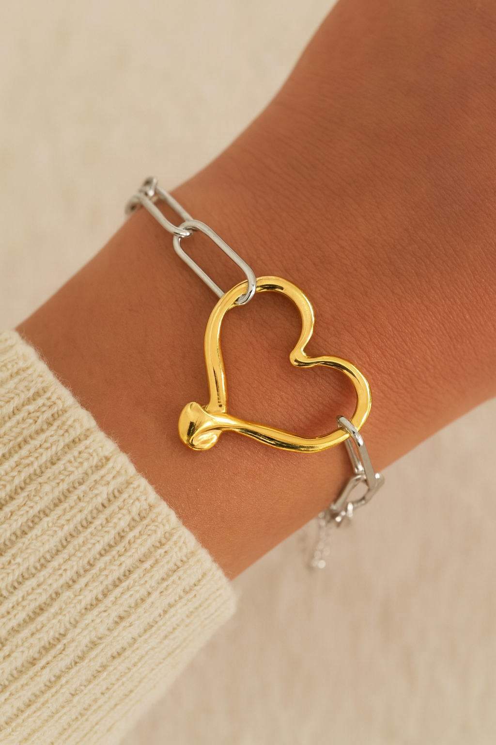 JULIETA HEART LINK BRACELET
