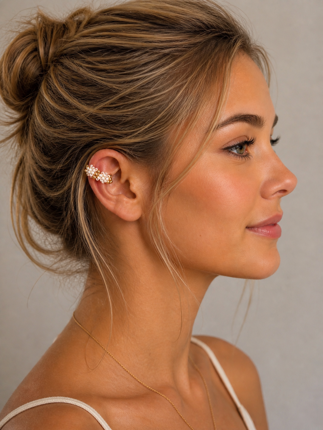 Perla Dorada Ear Cuff