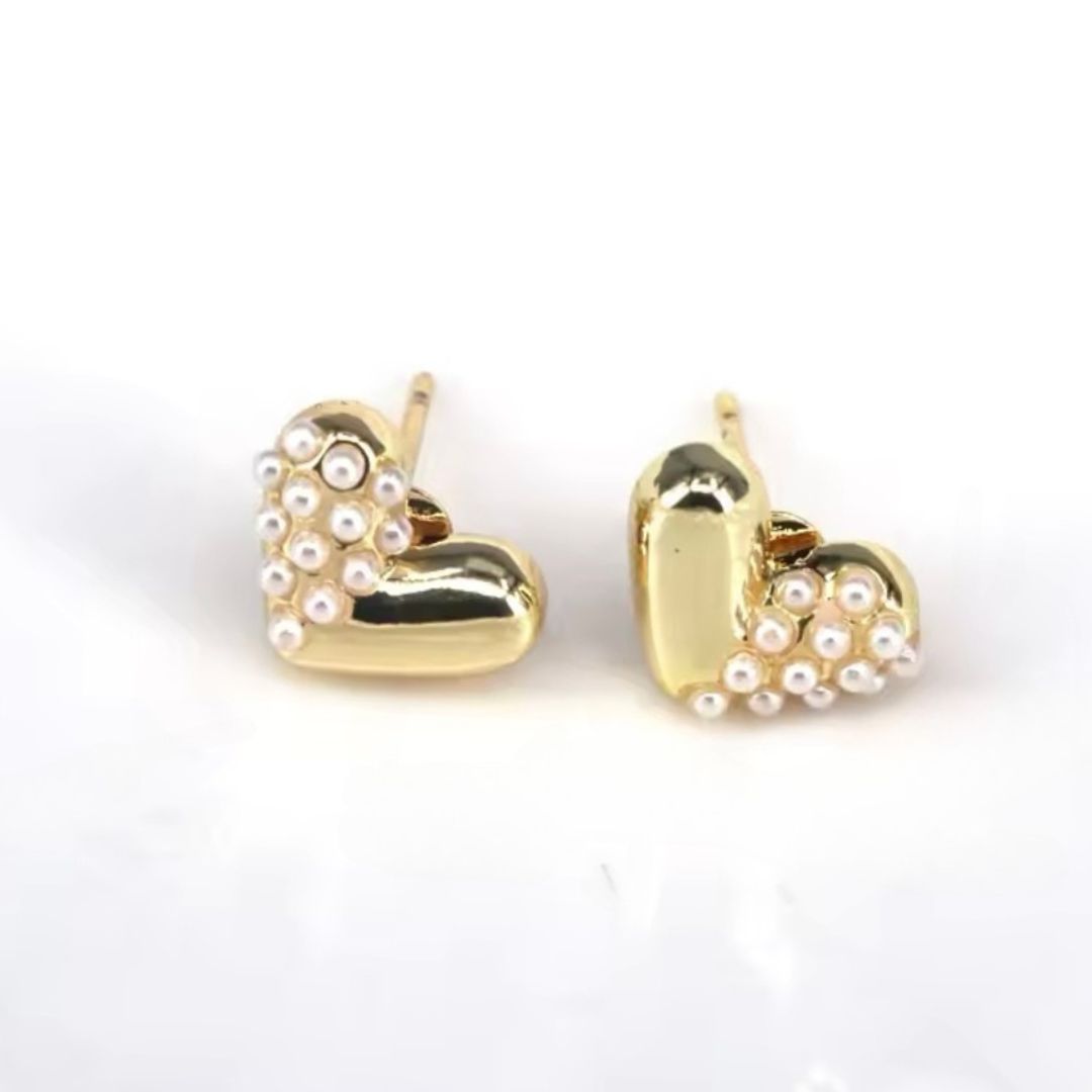 GOLDEN LOVE PEARL STUD