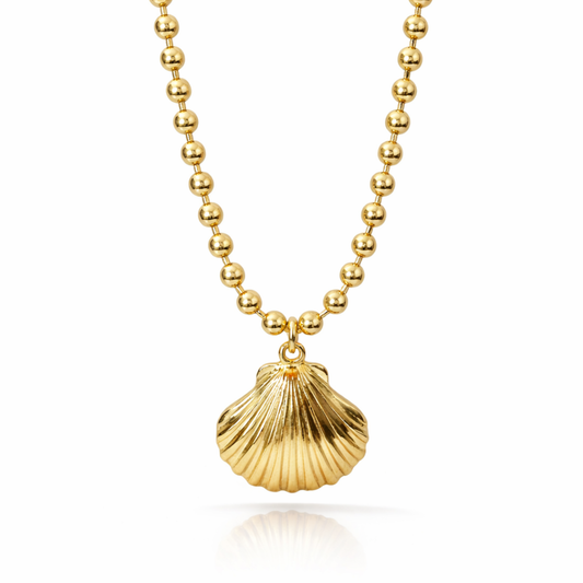 GOLDEN SEASHELL NECKLACE
