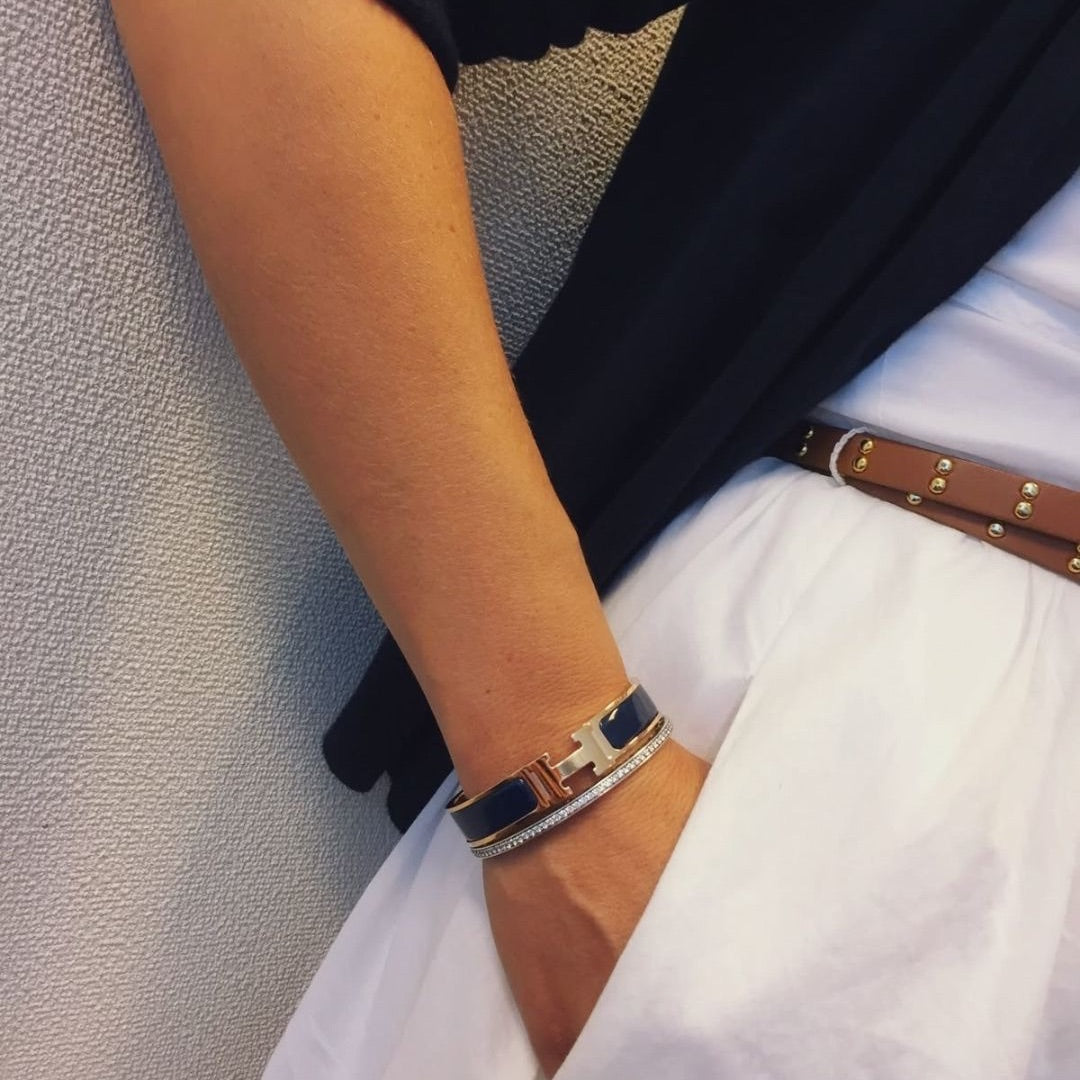 BLACK CLIC “H” BRACELET