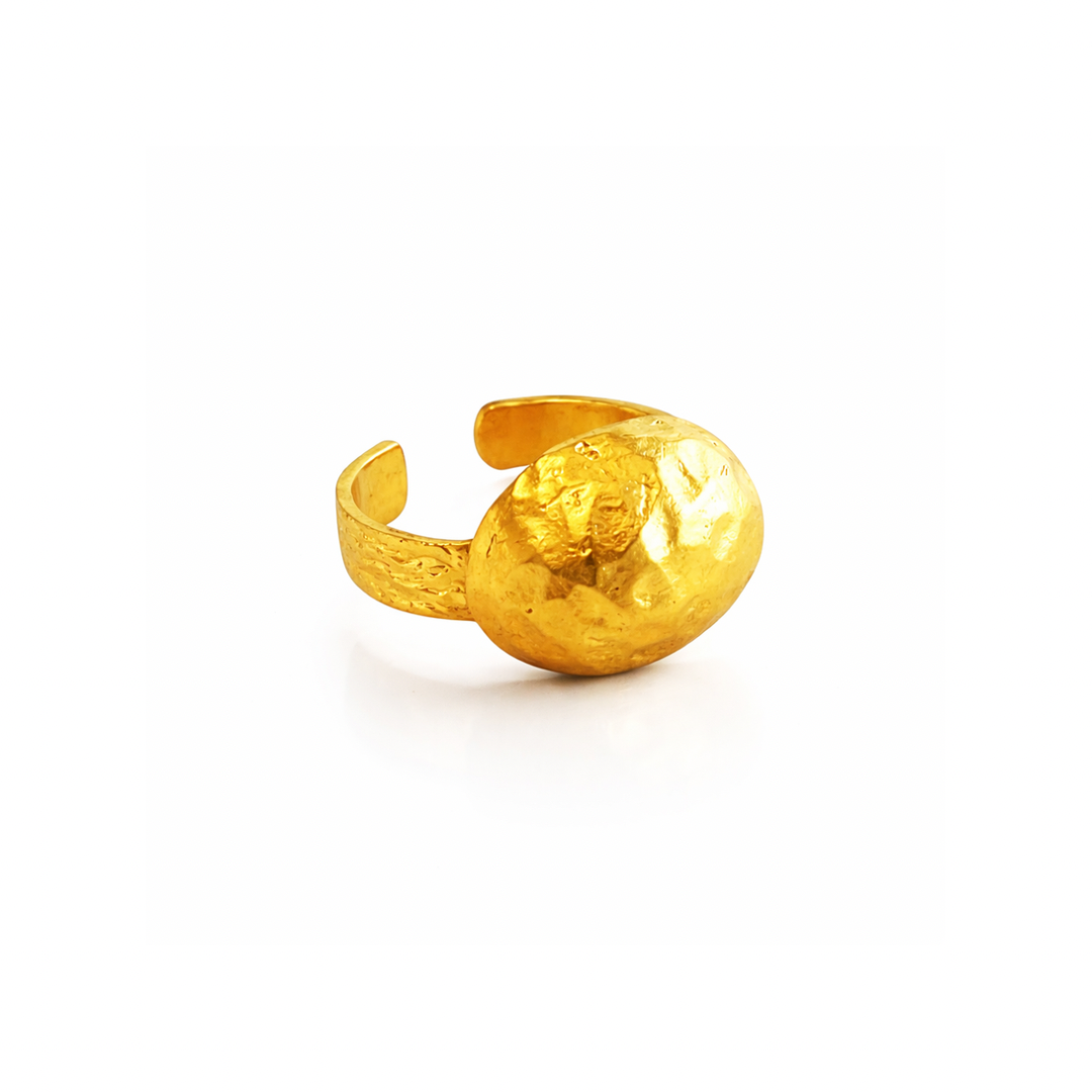 HAMMERED GOLD RING