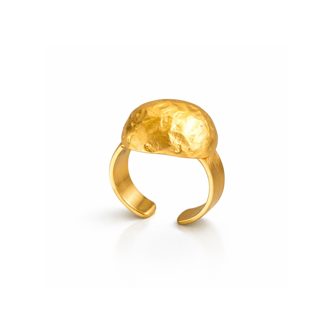 HAMMERED GOLD RING