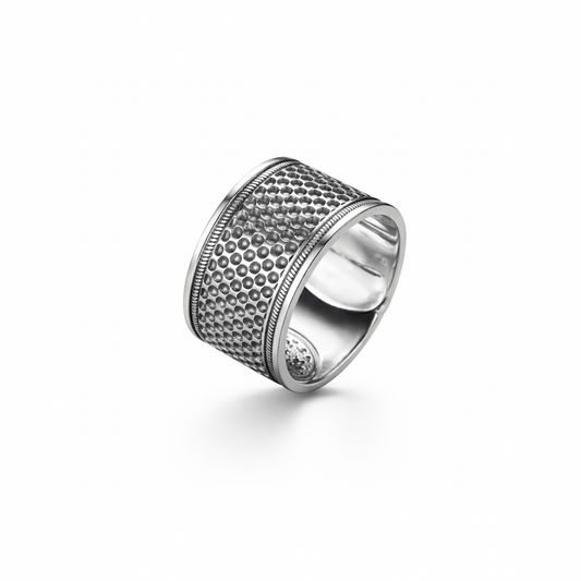 HIVE BAND RING