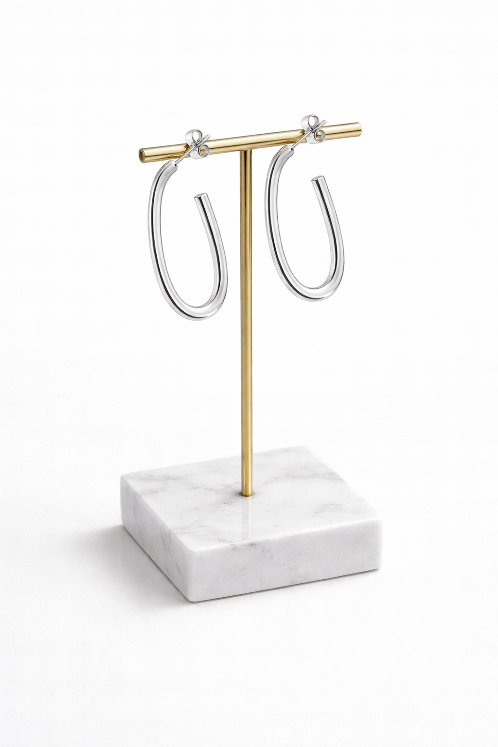 OVAL LINE SILVER HOOP