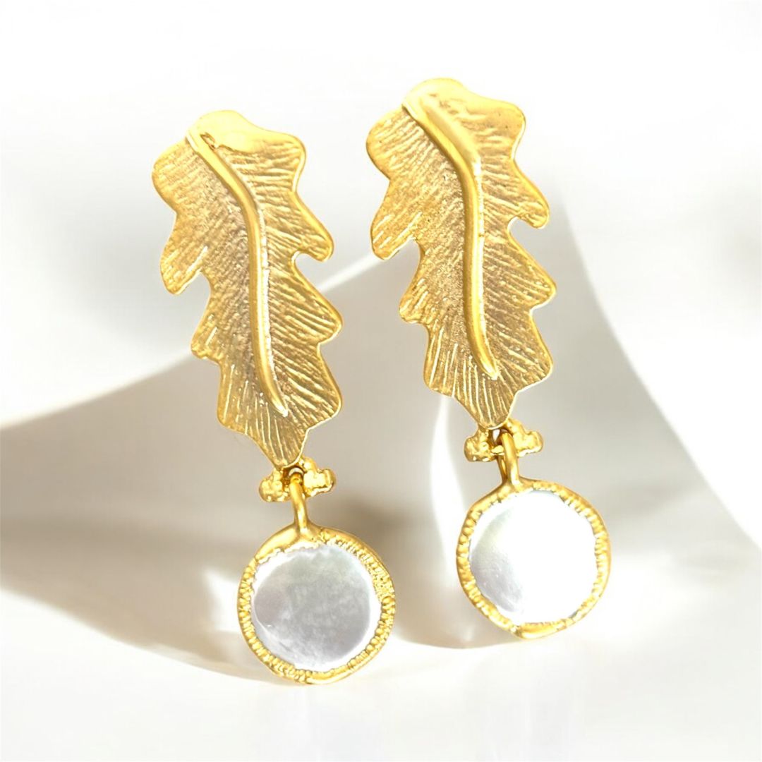 ELARA PEARL EARRINGS