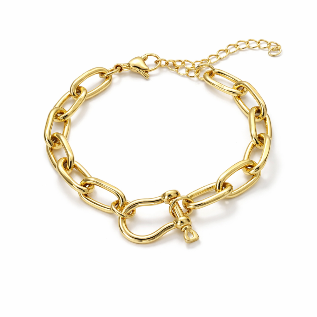 GOLDEN HORSESHOE BANGLE