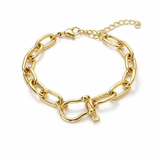 GOLDEN HORSESHOE BANGLE