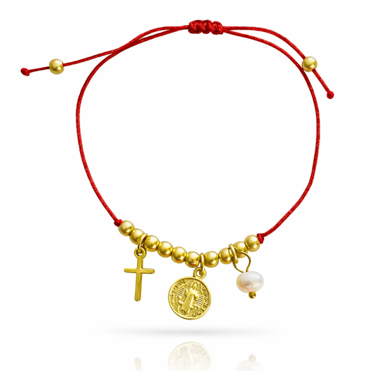 RED STRING FAITH CHARM