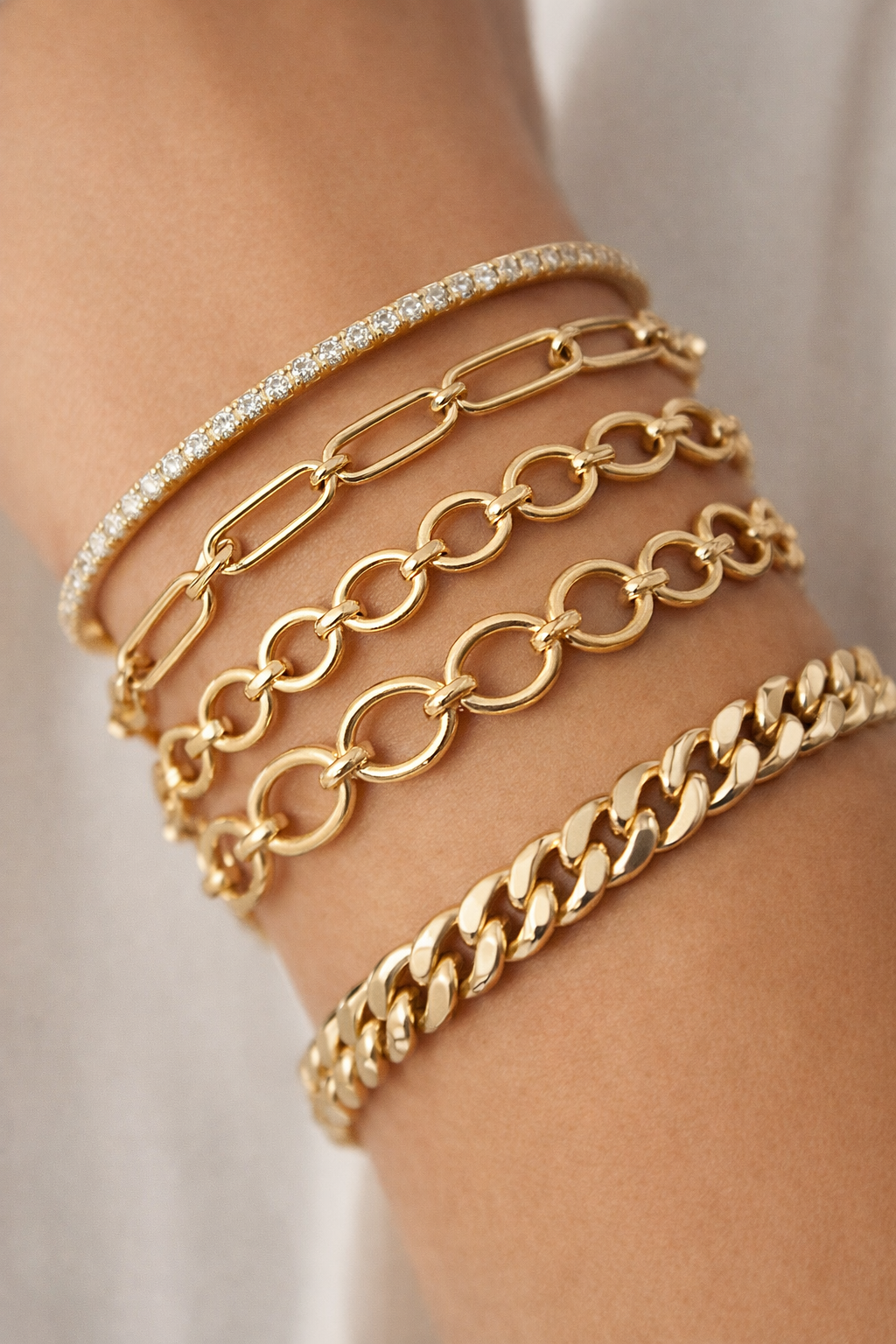 AMAYA ROUND CIRCLE LINK BRACELET