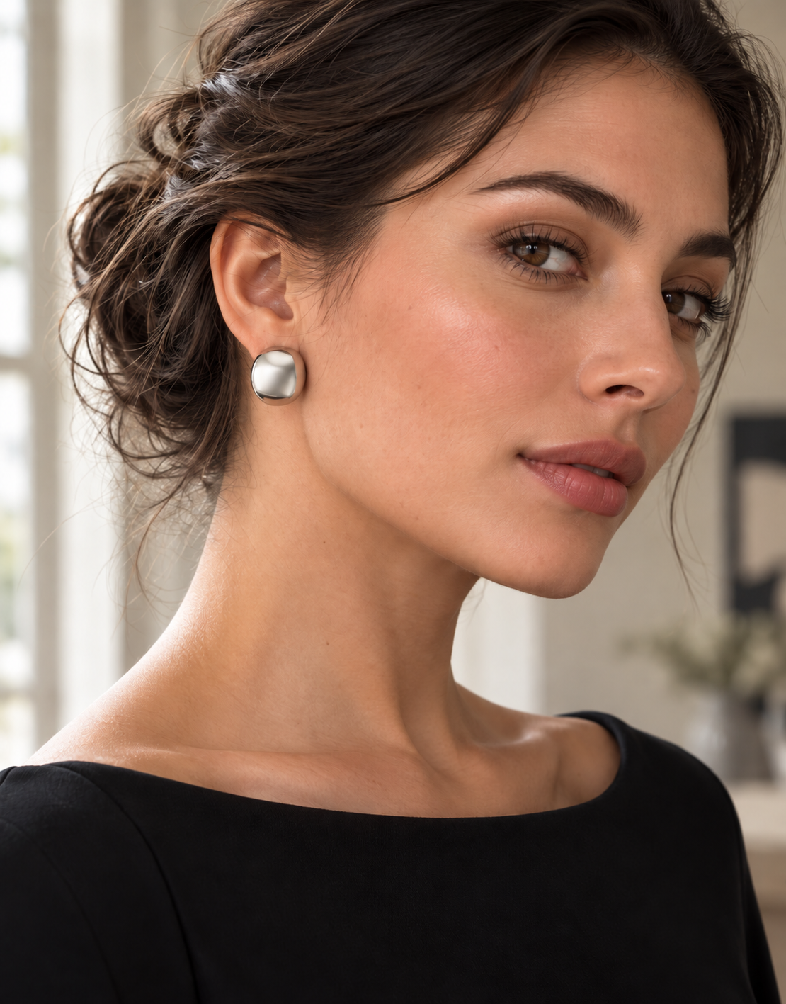 ELARA OVAL EARRINGS
