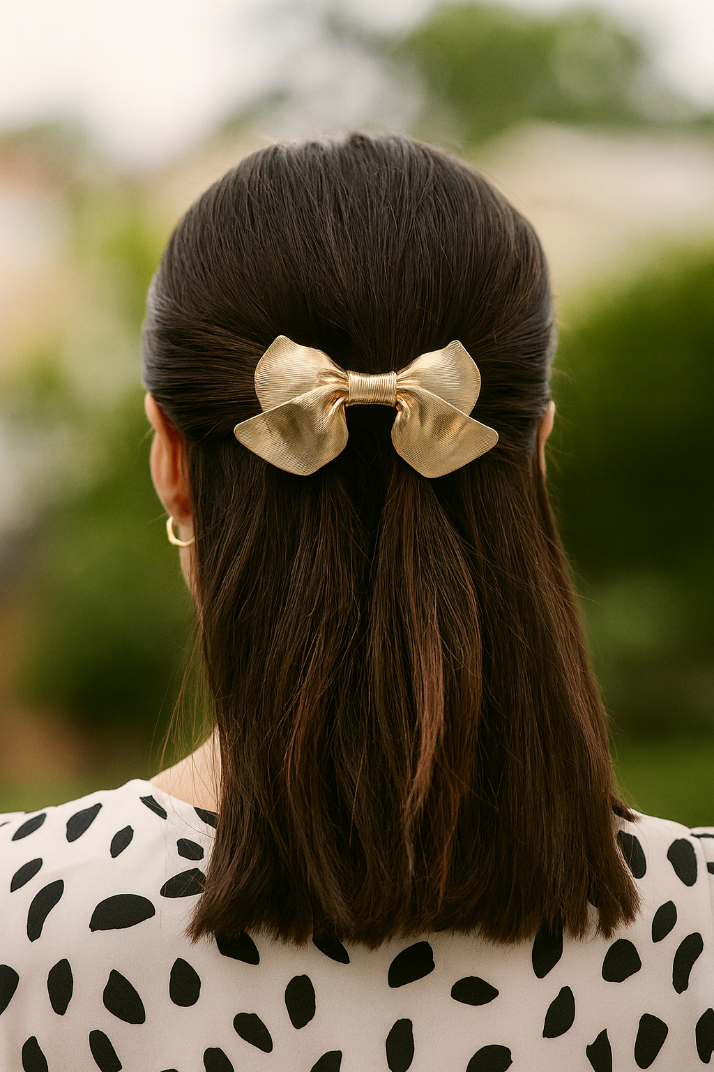 GOLDEN GRACE BOW