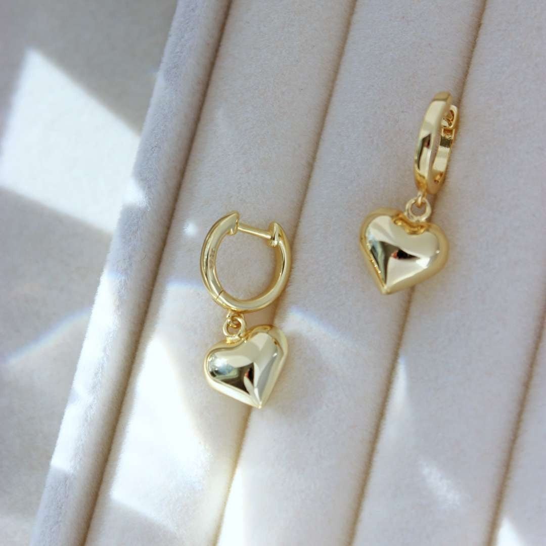 AYRA HEART EARRINGS - Metales & Co